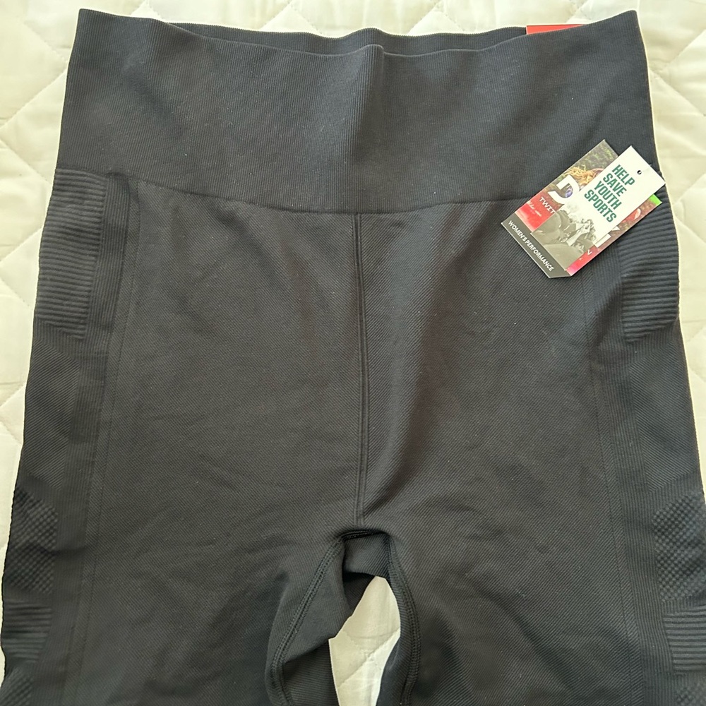 DSG 7" black bike shorts